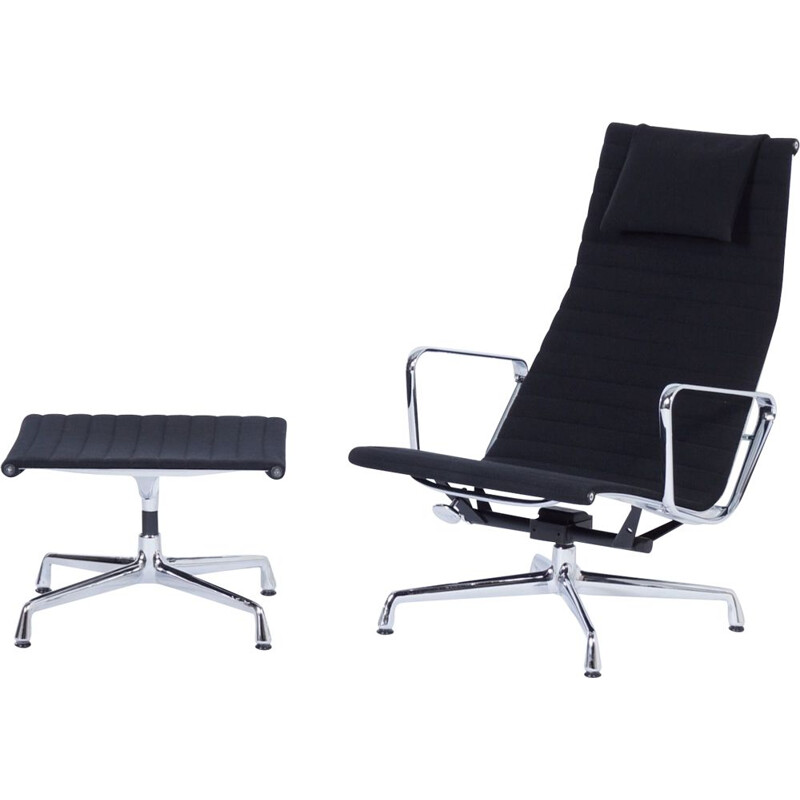 Vintage EA 124 Lounge Chair with ottoman by Charles and Ray Eames for Vitra, 2000