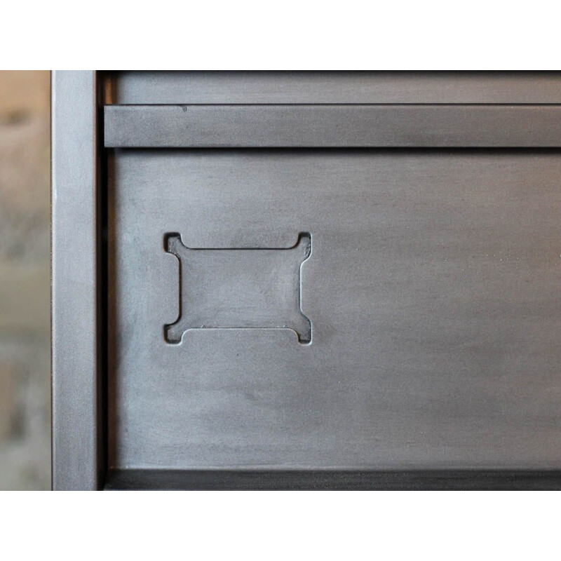 Industrial storage cabinet with 5 flaps with brushed steel finish 