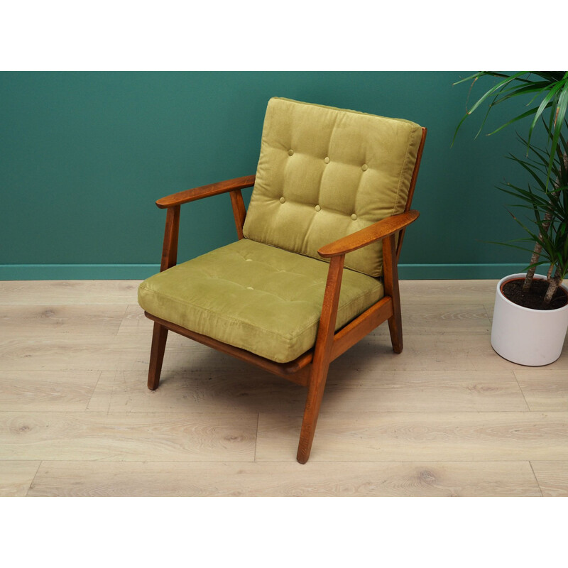 Vintage scandinavian armchair in green velvet 1960