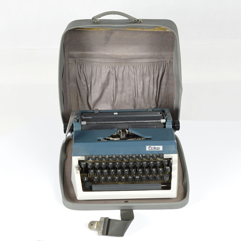 Vintage Suitcase typewriter model 3040 by Erika, Germany, 1971