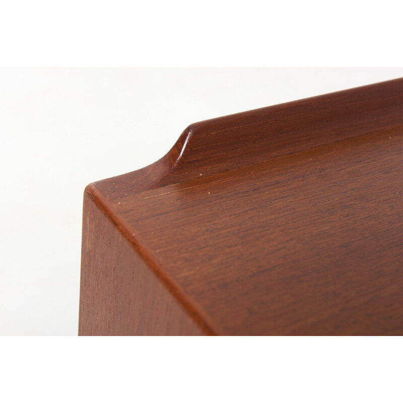 Vintage teak sideboard model 29 by Arne Vodder