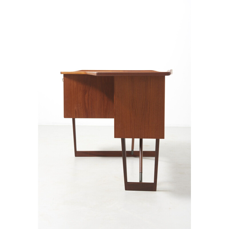 Vintage "boomerang" desk by Peter Løvig Nielsen, 1950s