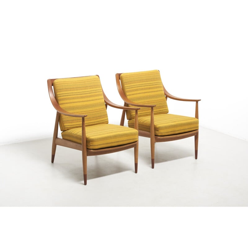 Pair of vintage armchairs FD 144 by Peter Hvidt and Orla Mølgaard-Nielsen, France 1953