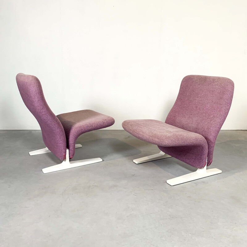 Vintage pair of lilac Concorde Easy Chairs by Pierre Paulin for Artifort, 1960s