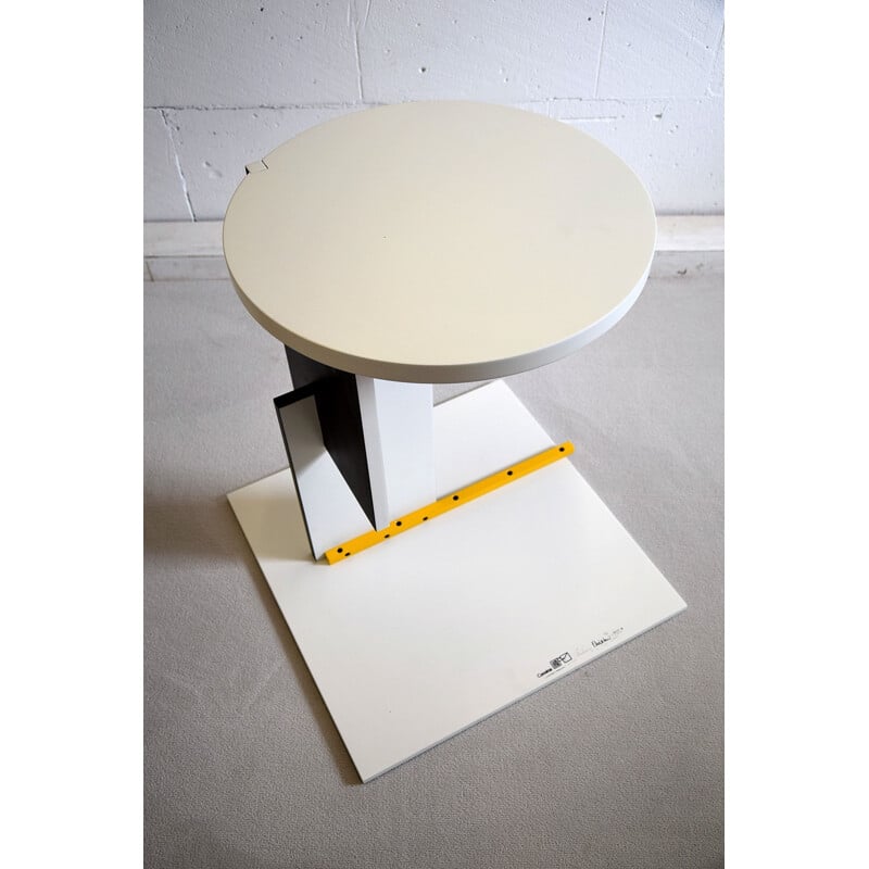 Vintage "Schroeder 1" side table by Gerrit Rietveld for Cassina