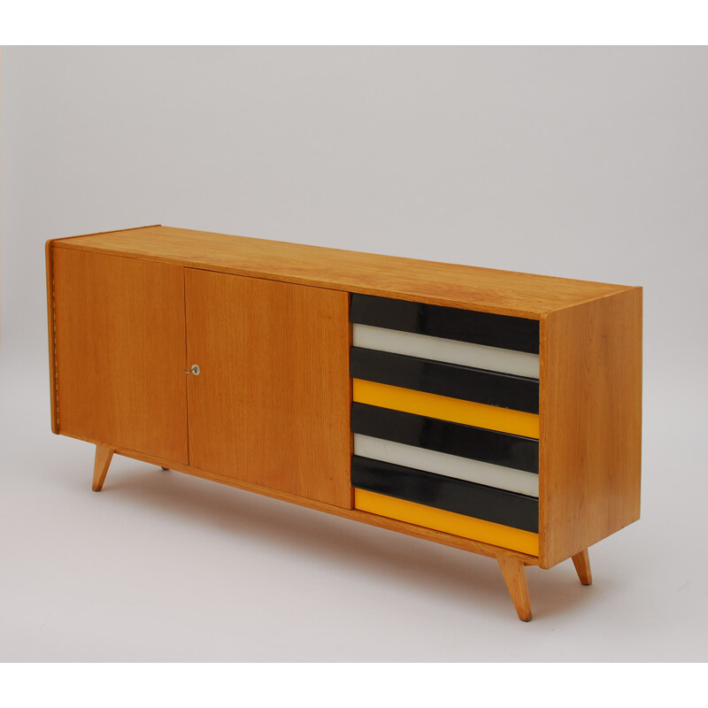 Interiér Praha Czech "U460" sideboard in oakwood, Jiri JIROUTEK - 1960s