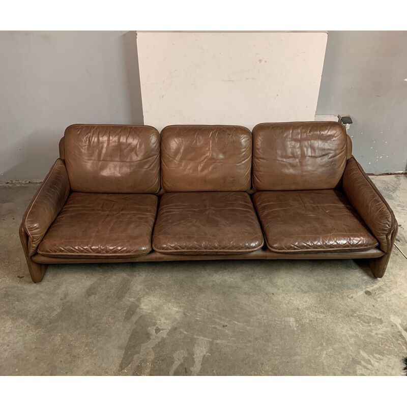 Vintage leather sofa model DS61 by De Sede