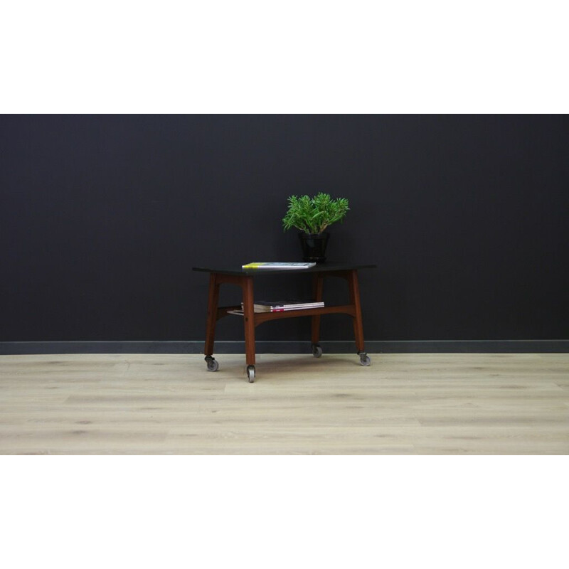 Table basse vintage sur roulettes avec plateau noir, Danish Design, 1970