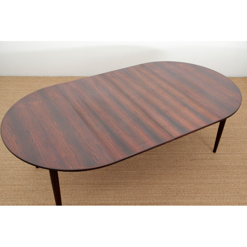 Vintage Scandinavian round dining table in Rio rosewood