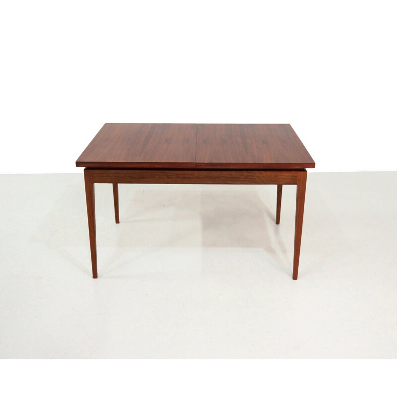 Vintage Extendable Rosewood Dining Table