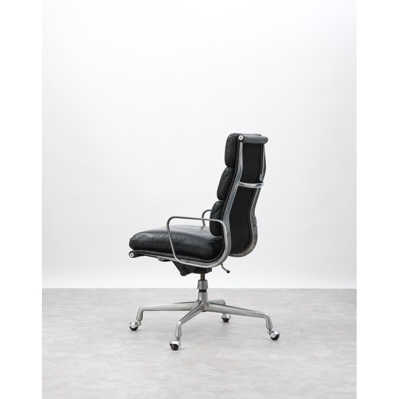 EA 219 vintage swivel and tilt armchair by Ray and Charles Eames for Herman Miller