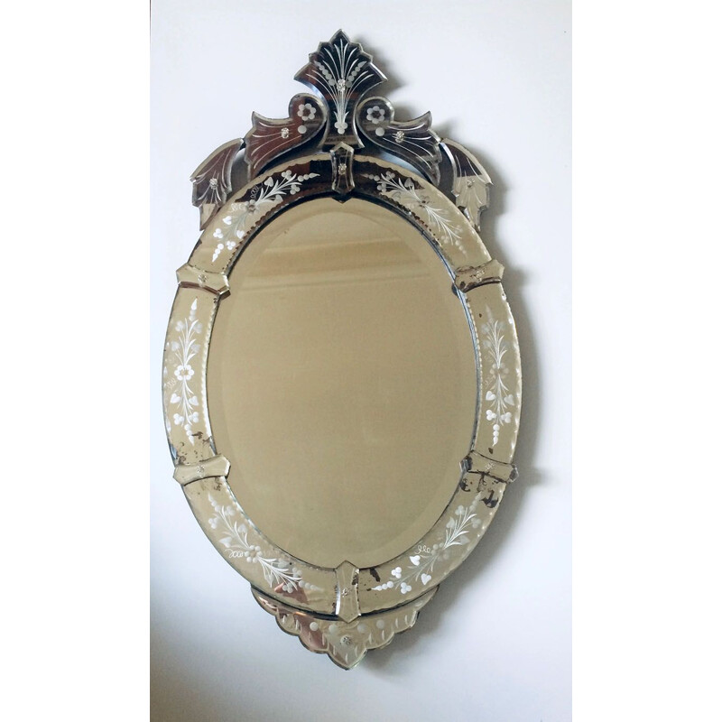 Vintage Venetian mirror in bevelled glass and chiseled details