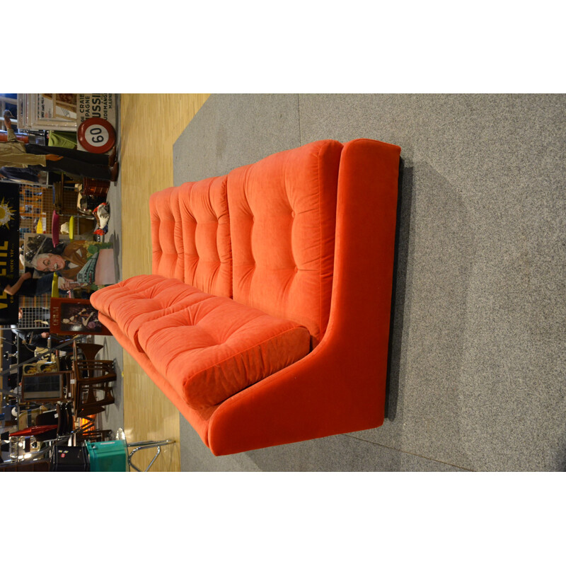 Vintage POP sofa in orange-red velvet