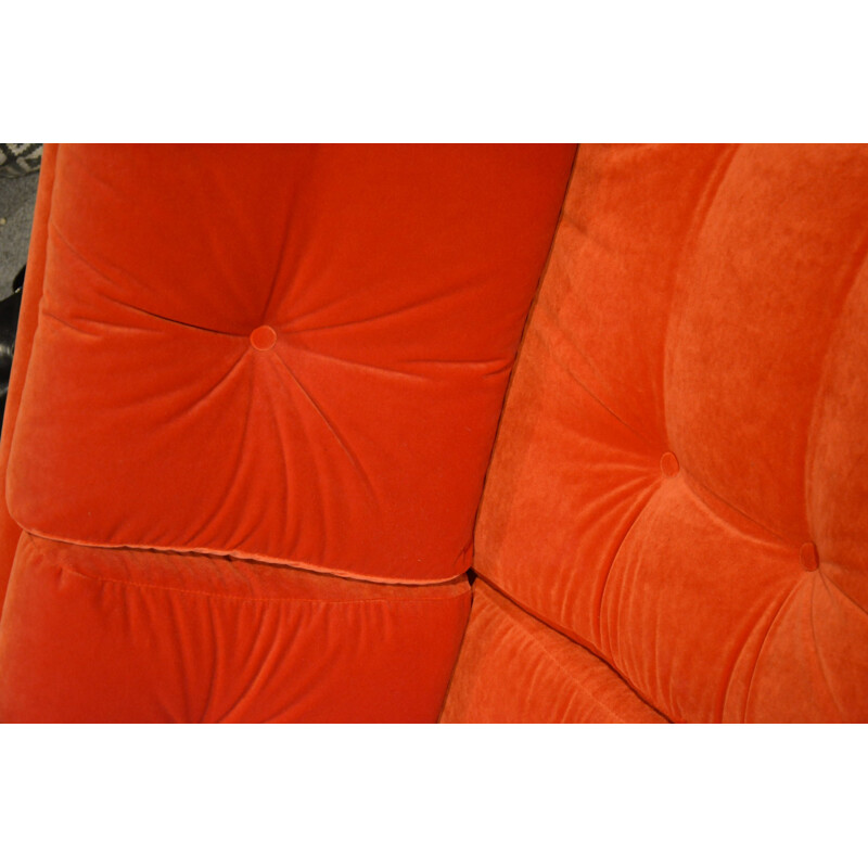 Vintage POP sofa in orange-red velvet