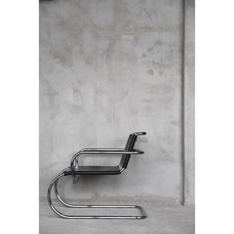 Vintage Bauhaus stoel in verchroomde stalen buis en Duits leer door Franco Albini voor Tecta, 1950