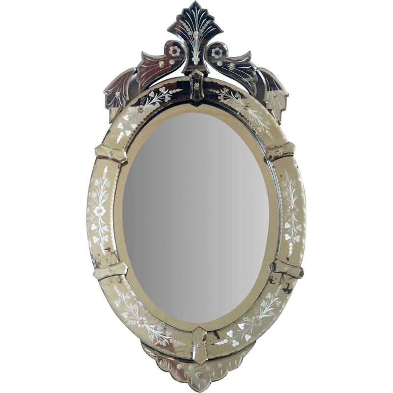 Vintage Venetian mirror in bevelled glass and chiseled details