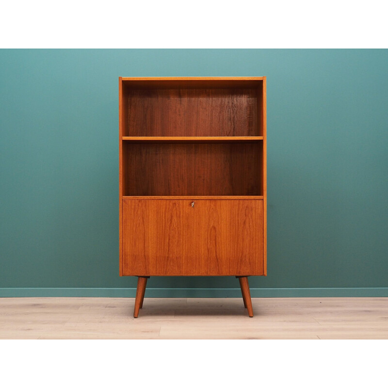 Scandinavian vintage bookcase, 1970