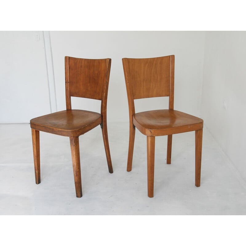 Coppia di sedie da pranzo vintage in legno curvato di Thonet