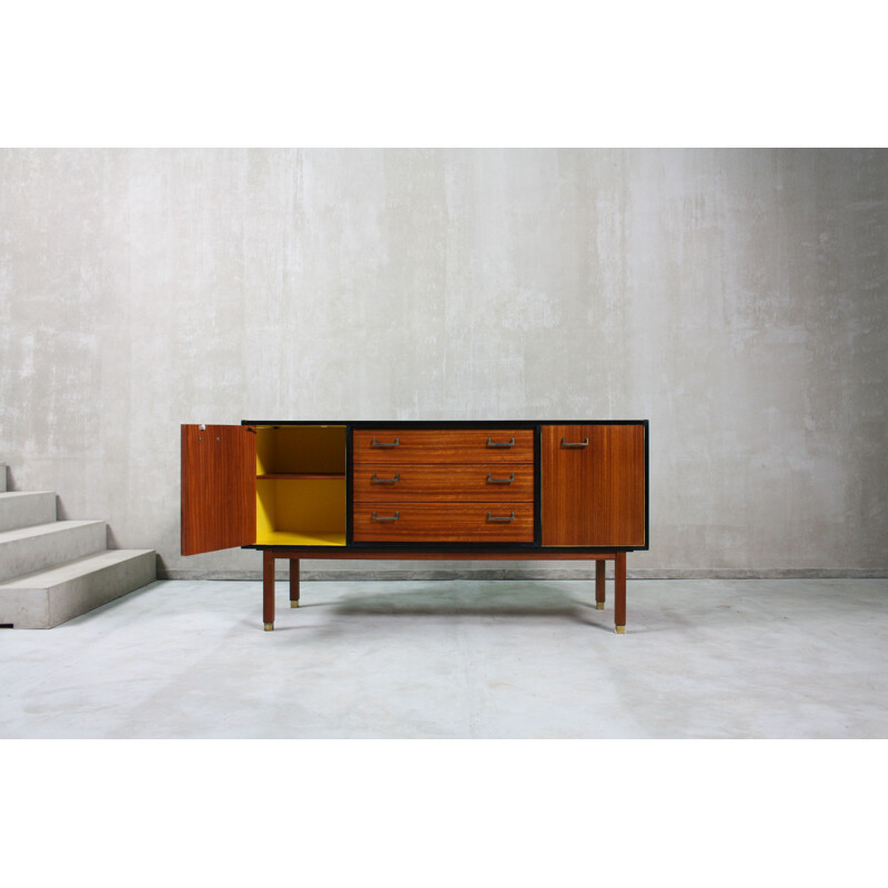 Vintage wooden sideboard y G-Plan, 1960s