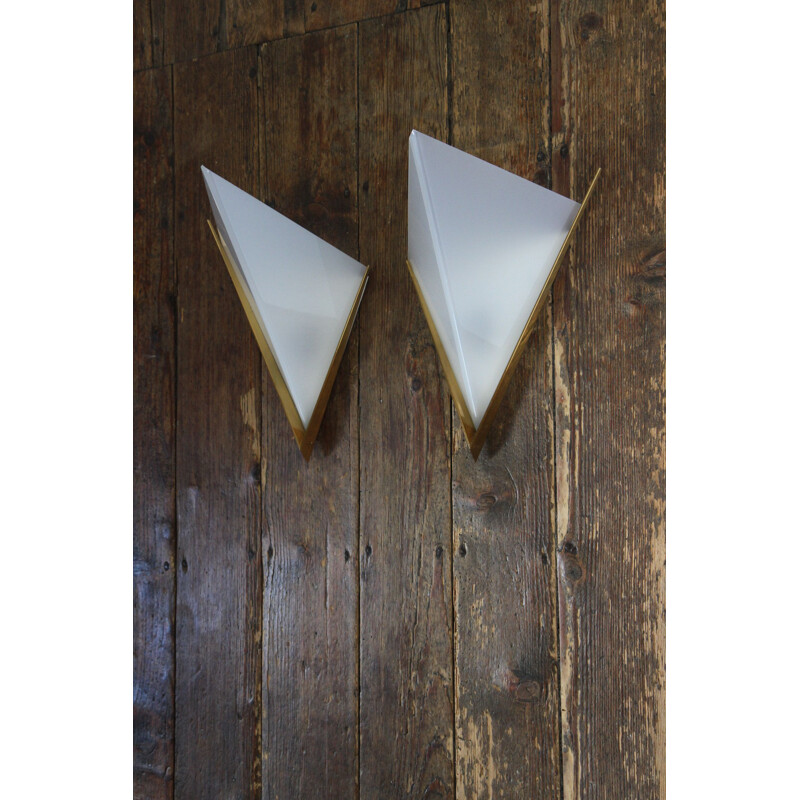 Pair of vintage sconces in brass and lucite 1960s