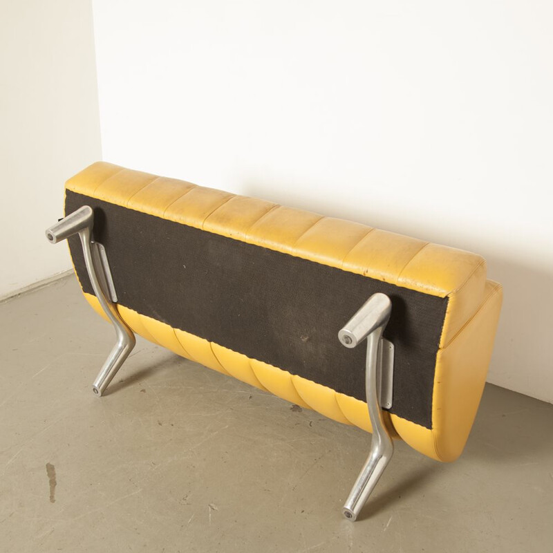 Vintage yellow sofa "Wizard" by Hugo de Ruiter for Leolux