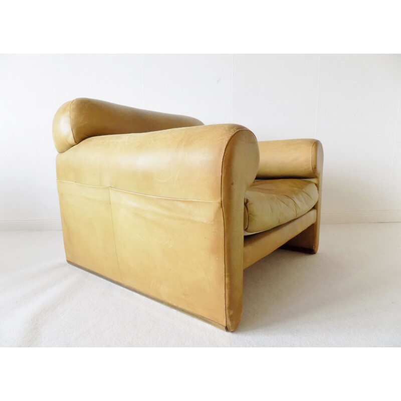 Vintage mustard colored leather armchair by Poltrona Frau