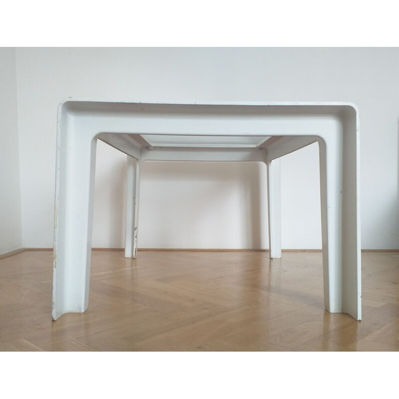 Table basse vintage en polyuréthane blanc, Italie 1970