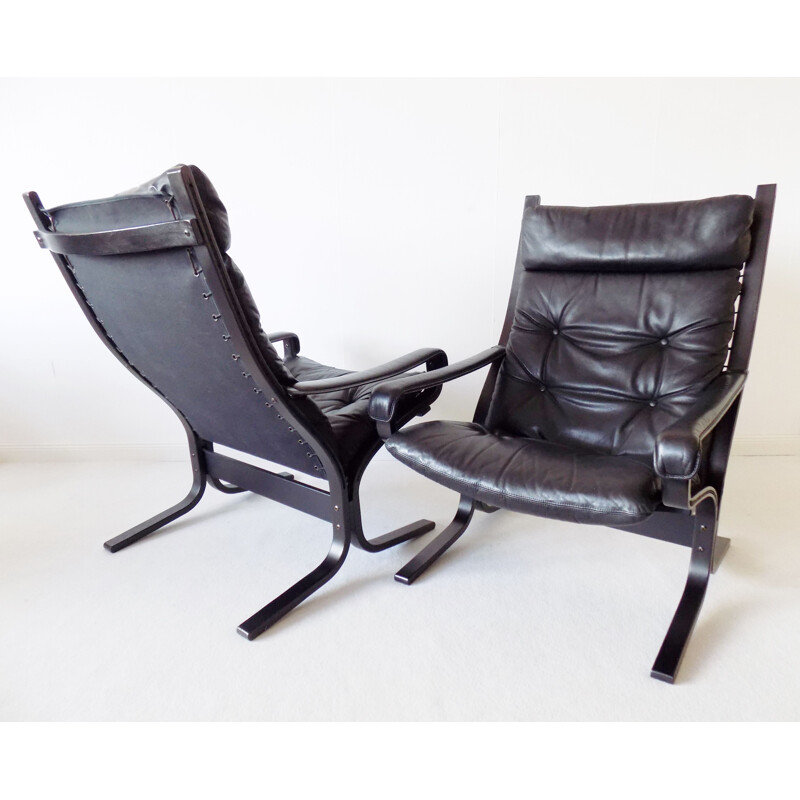 Vintage Westnofa Siesta set of 2 black leather armchairs by Ingmar Relling