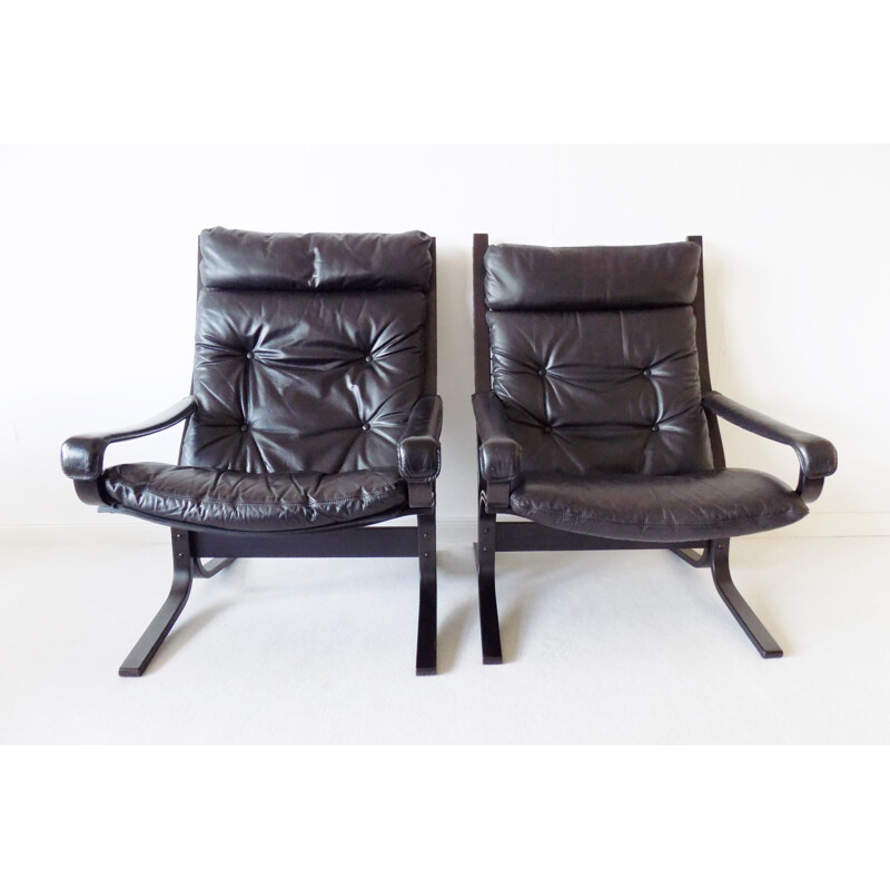 Vintage Westnofa Siesta set of 2 black leather armchairs by Ingmar Relling