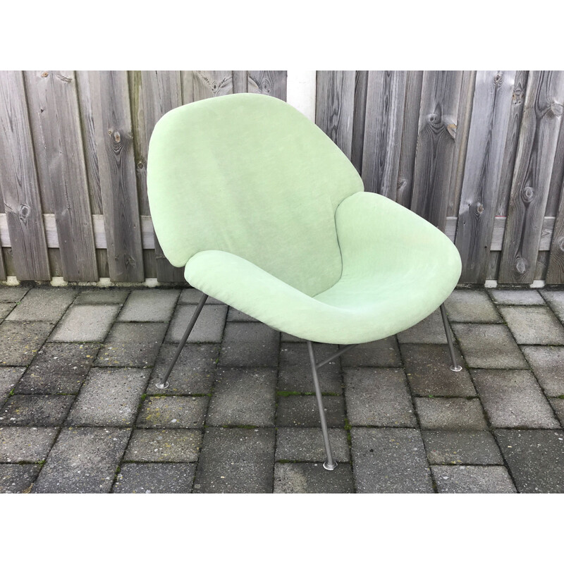 Vintage F555 space age lounge chair by Pierre Paulin for Artifort 1960s