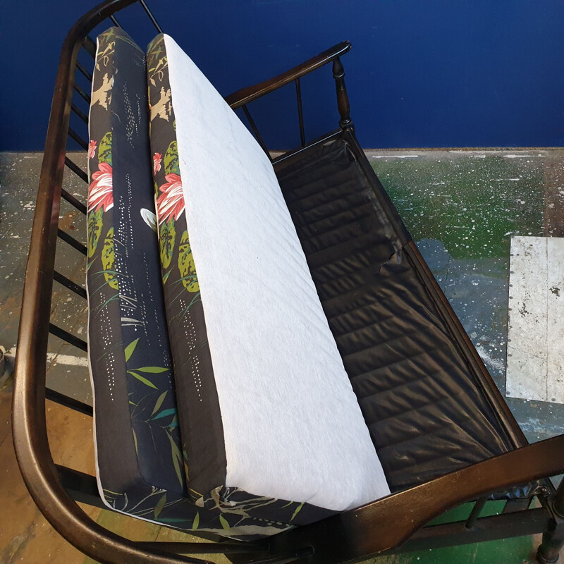 Canapé Vintage Stickback avec tapisserie Nina Campbell