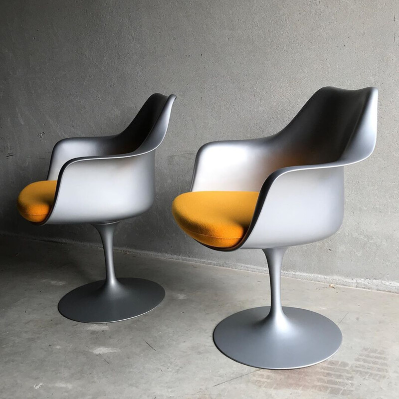 Lot de 6 chaises pivotantes Vintage Tulip de Eero Saarinen pour Knoll International, 2008