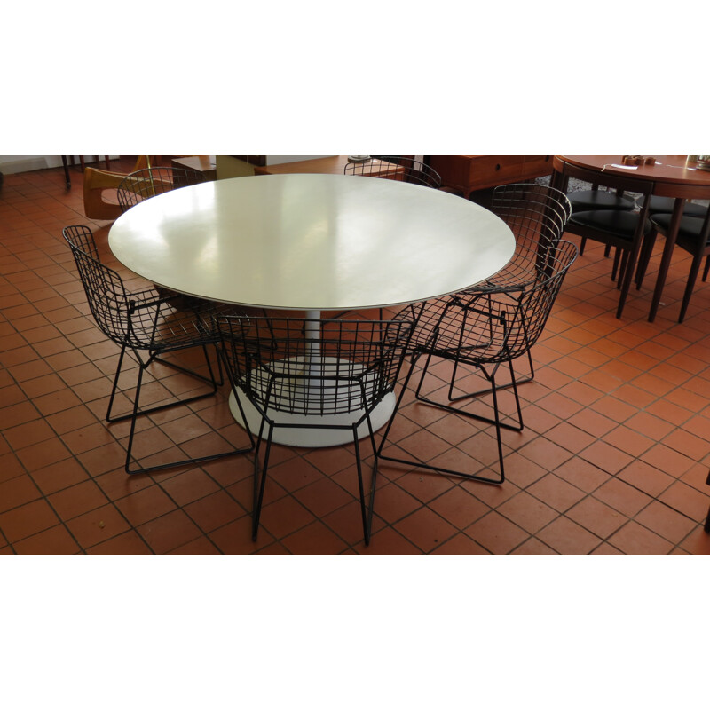 Knoll International white dining table, Eero SAARINEN - 1970s