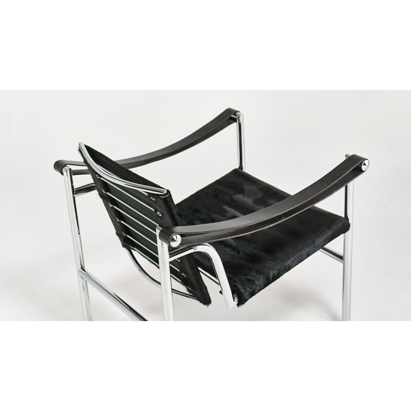 Pair of vintage armchairs Lc1, Le Corbusier for Cassina. C.1960
