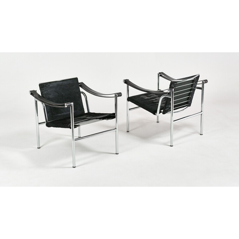 Pair of vintage armchairs Lc1, Le Corbusier for Cassina. C.1960