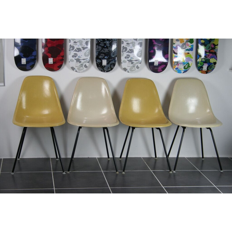 Series of 4 vintage DSX fiberglass chairs by Charles & Ray Eames for Herman Miller