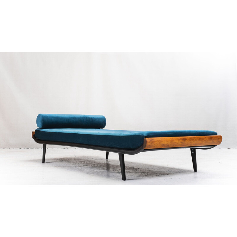 Vintage daybed Cleopatra by Dick Cordemeijer for Auping