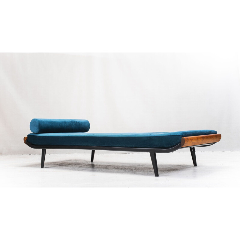 Vintage daybed Cleopatra by Dick Cordemeijer for Auping