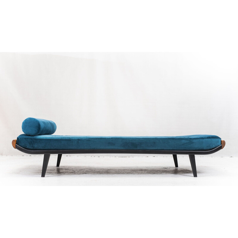 Vintage daybed Cleopatra by Dick Cordemeijer for Auping