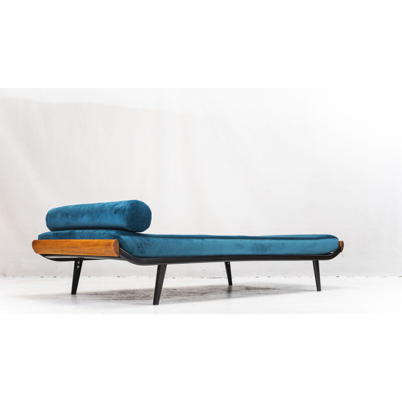 Vintage daybed Cleopatra by Dick Cordemeijer for Auping