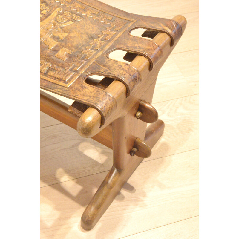 Stool in solid teak and leather with incan patterns, Angel PAZMINO - 1960s