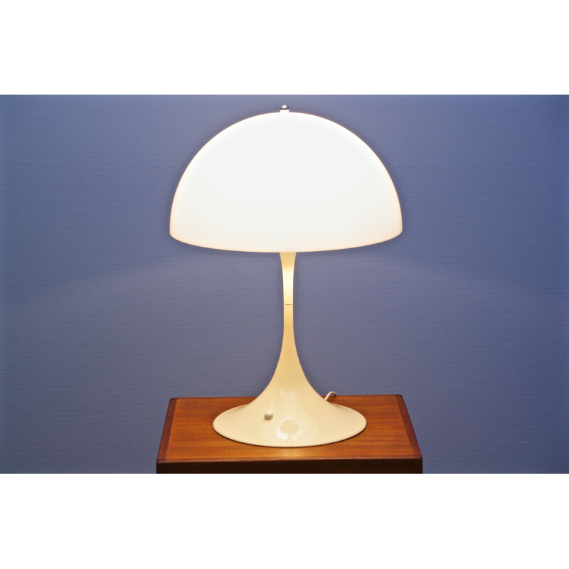 Vintage early edition table lamp "Panthella" in white by Louis Poulsen for Verner Panton, 1970