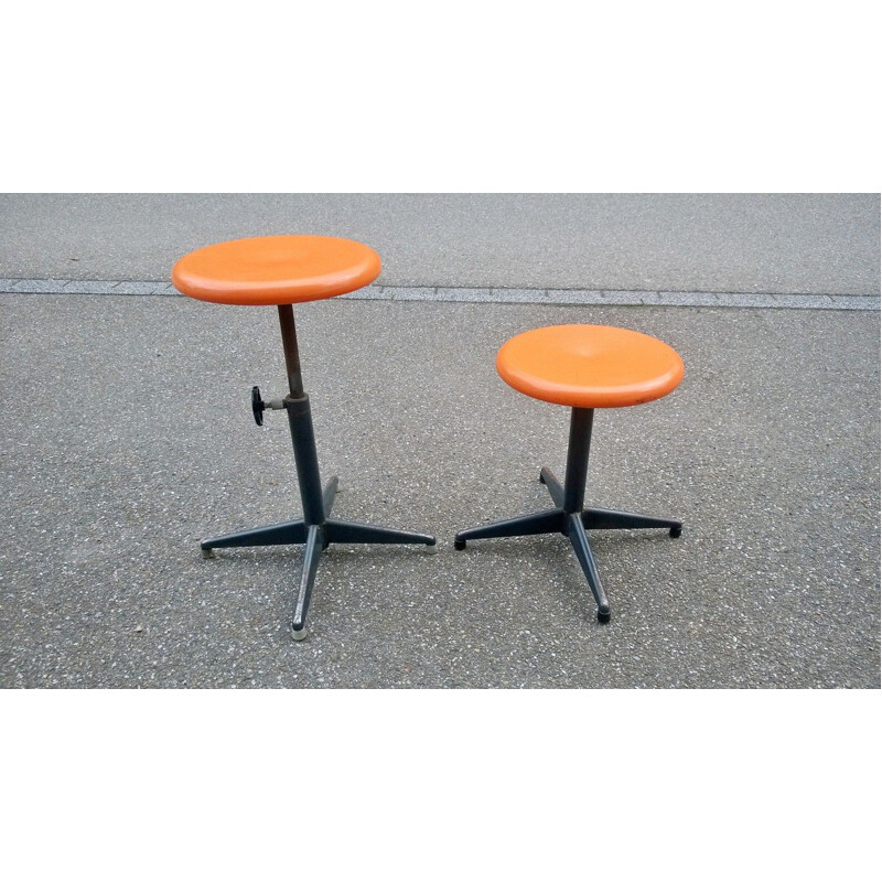 Set of 2 vintage stools, 1970s