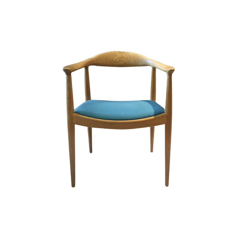Paire de chaises "Round" en chêne et tissu, Hans J. WEGNER - 1950