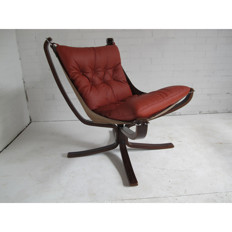 Vatne Mobler Scandinavian "Falcon" armchair in orange leather, Sigurd RESSEL - 1960s
