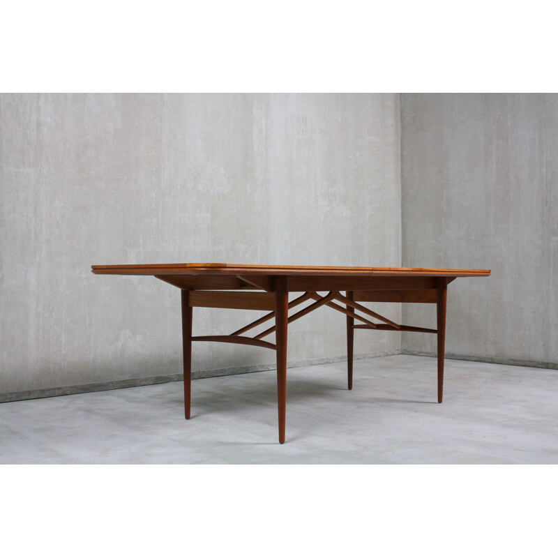 Vintage Extendable Dining Table by Robert Heritage for Archie Shine, 1950s