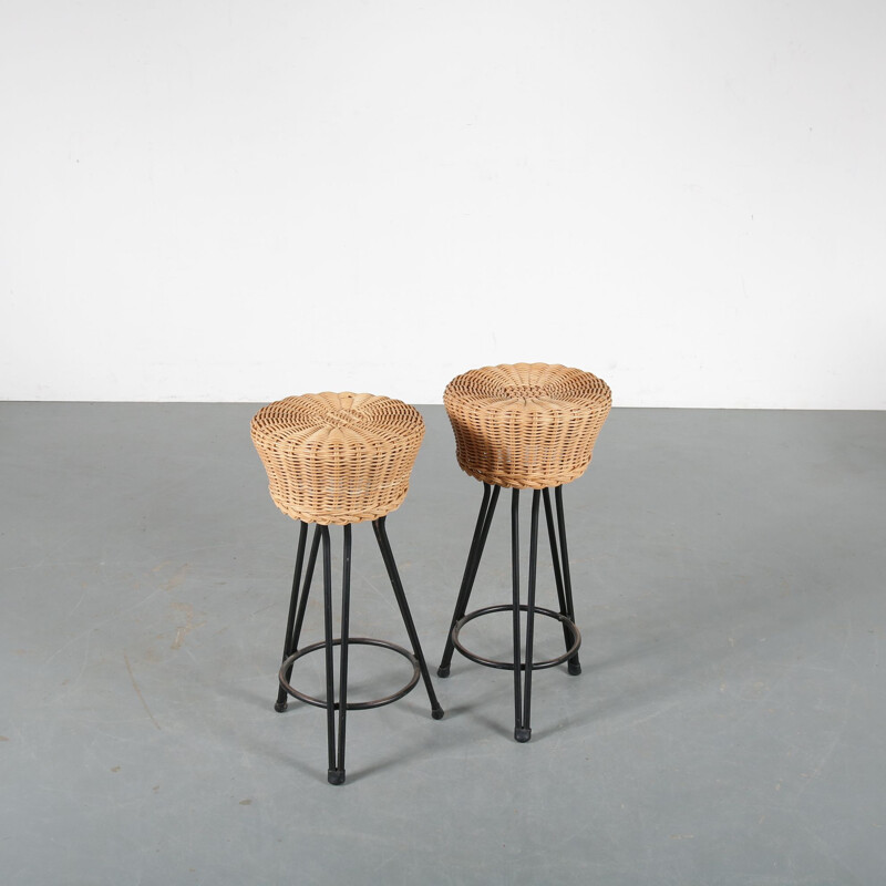 Vintage tripod wicker stool, Netherlands, 1950