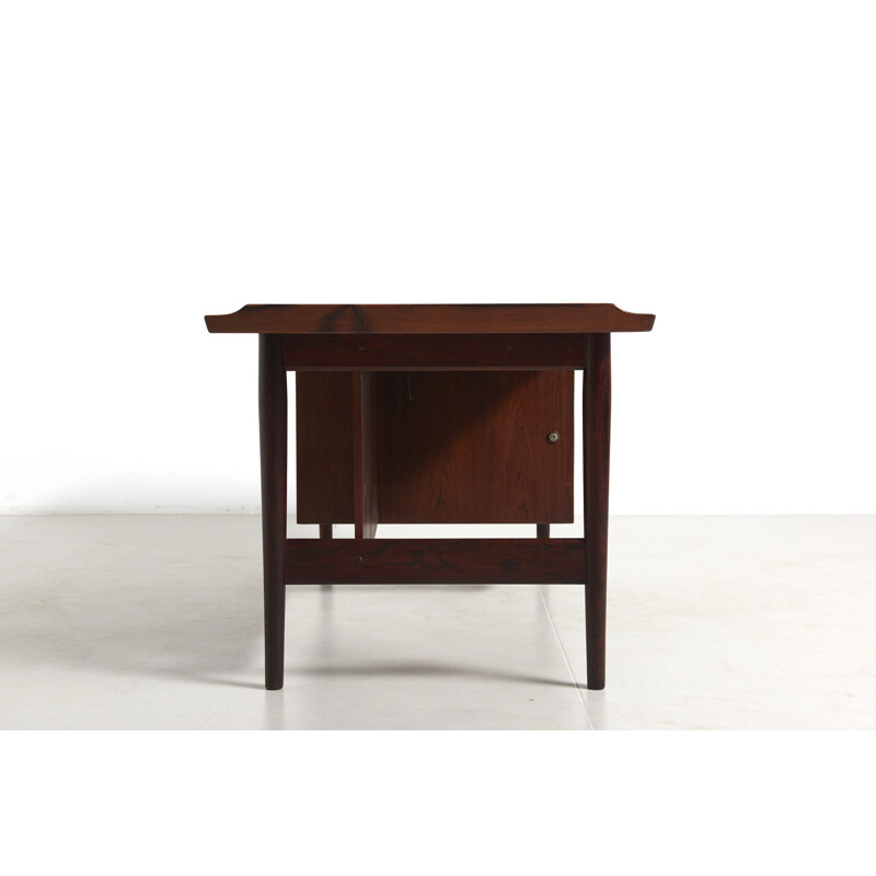 Vintage desk by Arne Vodder in rosewood