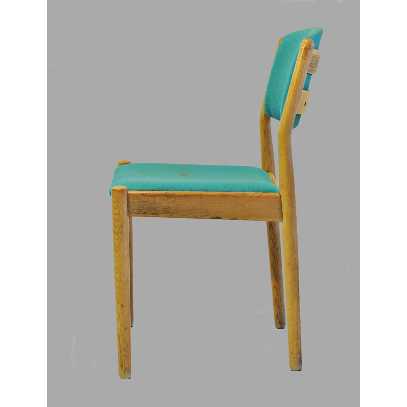 Set di otto sedie da pranzo vintage in rovere Poul Volther, Inc. imbottite