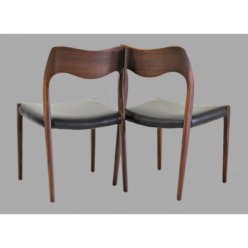 Juego de 6 sillas de comedor vintage retapizadas de Niels Otto Møller, Inc.